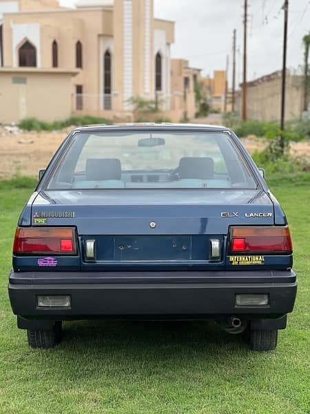 Mitsubishi Lancer 1986 ( Antique Car) 10