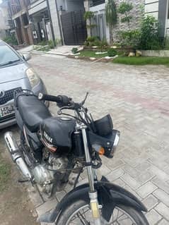 Excllemt smoth Yamaha  125