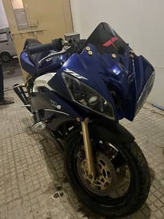 yamaha fzr 400