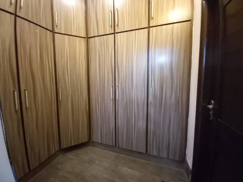 1 KANALFULLY FURNISHED upper portion for RENT 6