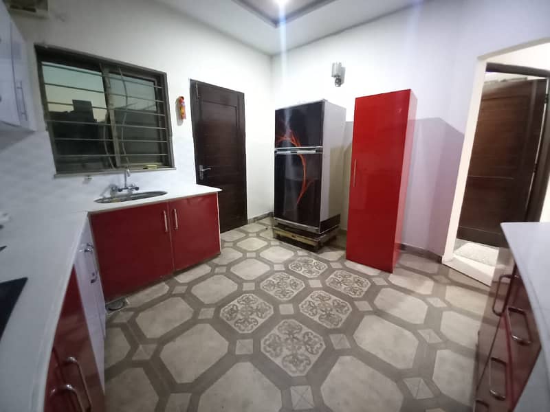 1 KANALFULLY FURNISHED upper portion for RENT 9