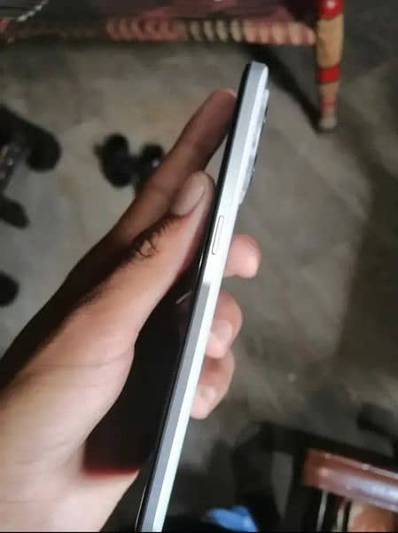 realme 9 10/10 condition 2