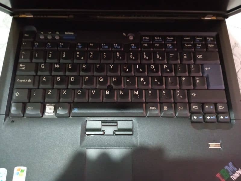 Lenovo T60 laptop for sale! 4