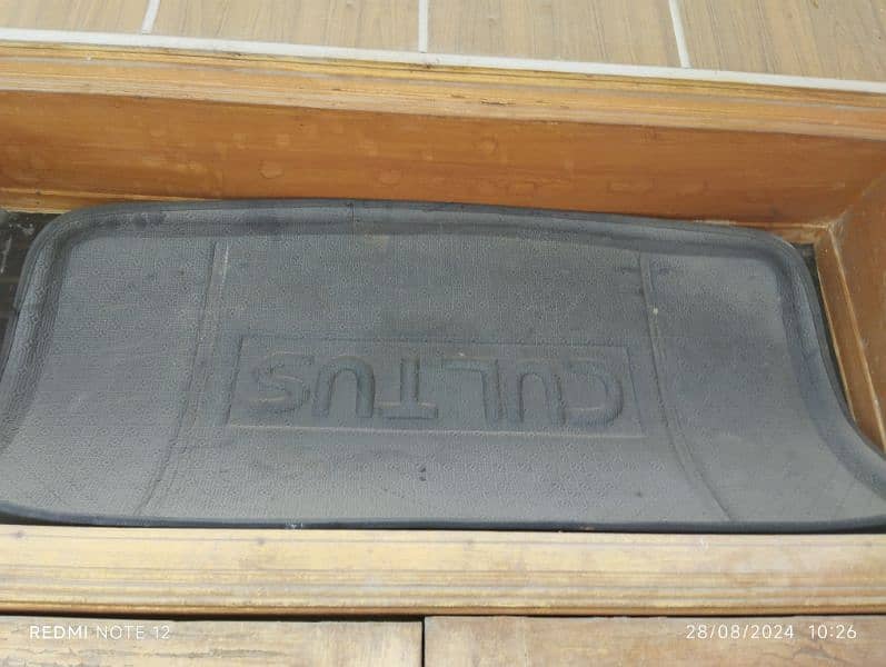 Old Cultus floor mats & dashboard mat & trunk mat 1