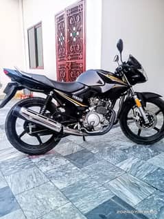 Yamaha YBR 2022 brand new Condition Up for Urgent Sale .