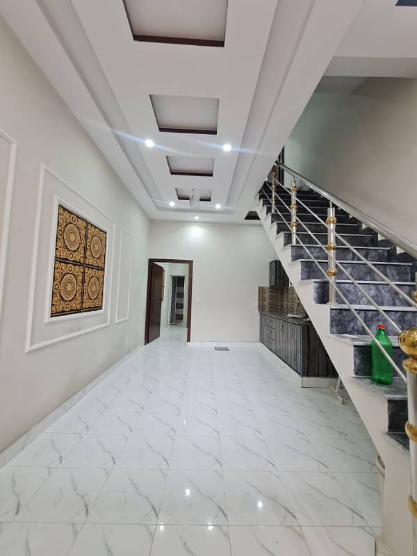 1.5 Marla Brand New House For Sale Nishtar Colony 10