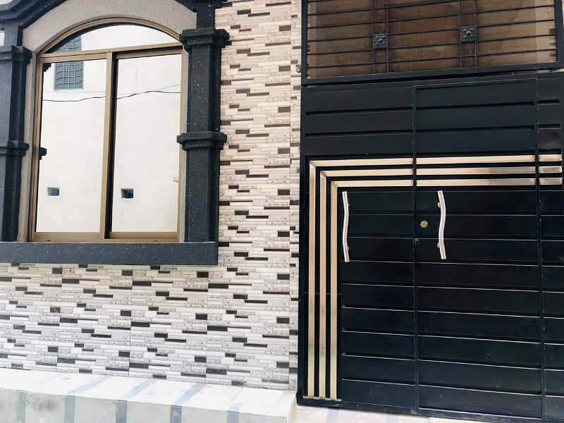 2.5 Marla Double Storey Brand New House Ideal Location Nishtar Colony 0