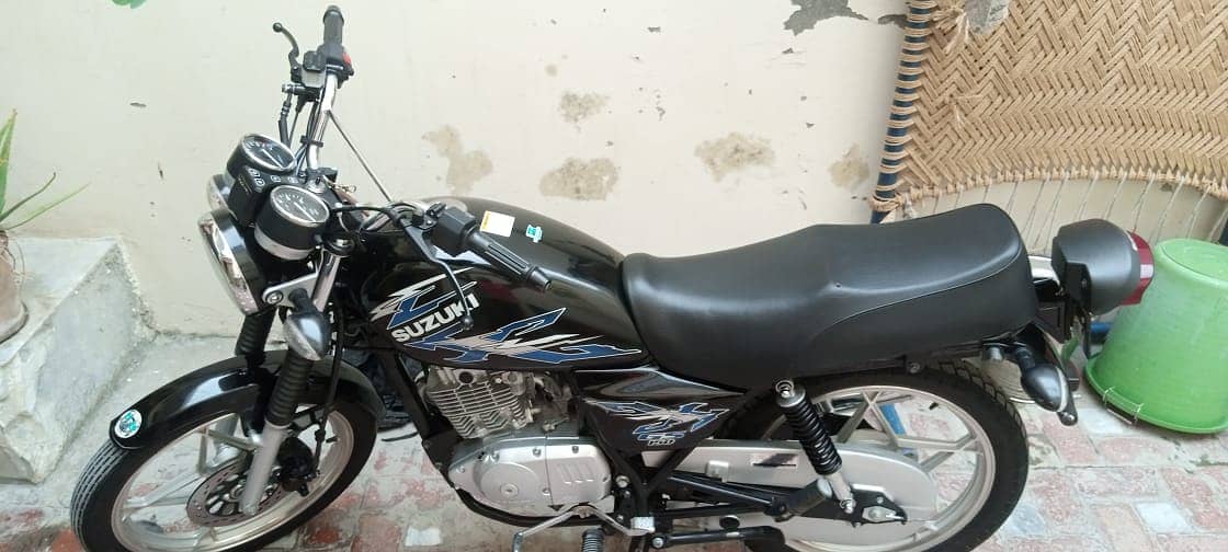 Suzuki GS 150 SE for sale 10/10 Condition 2