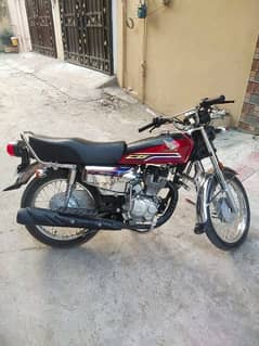 Honda 125 Almost new