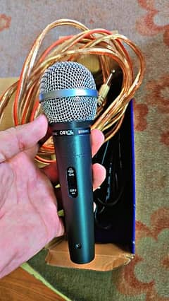 Mic and extra wire 0