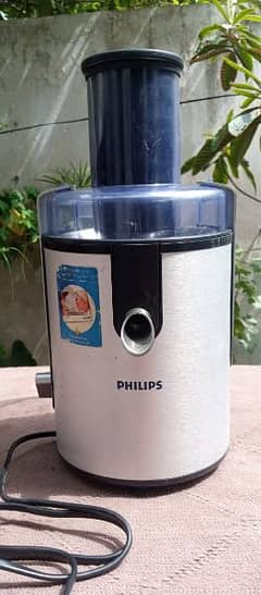 PHILIPS JUICER Orange, Carrots,Apple etc.