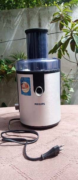 PHILIPS JUICER Orange, Carrots,Apple etc. 1