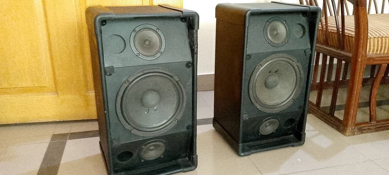 Marantz Professional Speakers pair 1