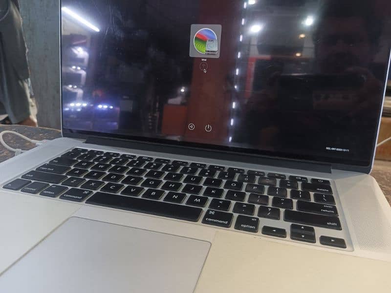 MacBook 2015 15inch 1