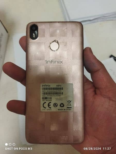 Infinix hot s3 with box charger 3