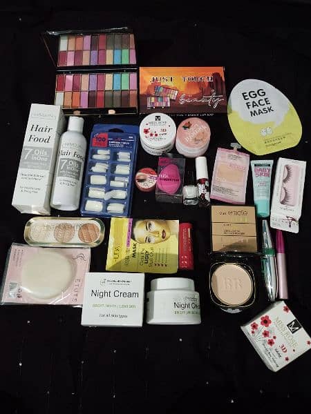 Makeup Deal (21 in 1+ Big Surprise Gift) 0