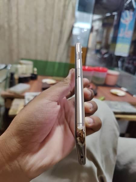 iphone 11pro max 256gb gold 5