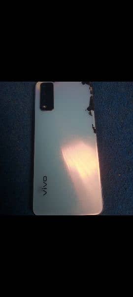 Vivo V20 (03171091724) 1