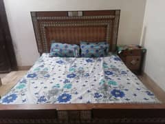 King Size Solid Bed