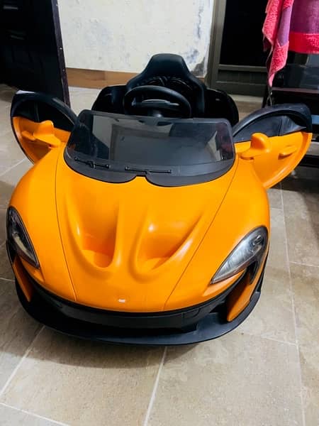 McLaren  720S Model Car- plastic body car 3