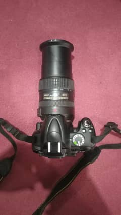 Nikon D5000 with 18-200mm Lens, Battery and Charger