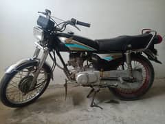 Honda 125 Black Color