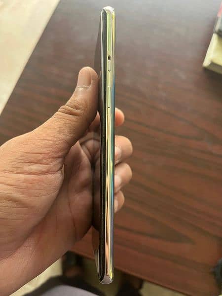 OnePlus 8  condition 10 by 10  8/128 Gb 4