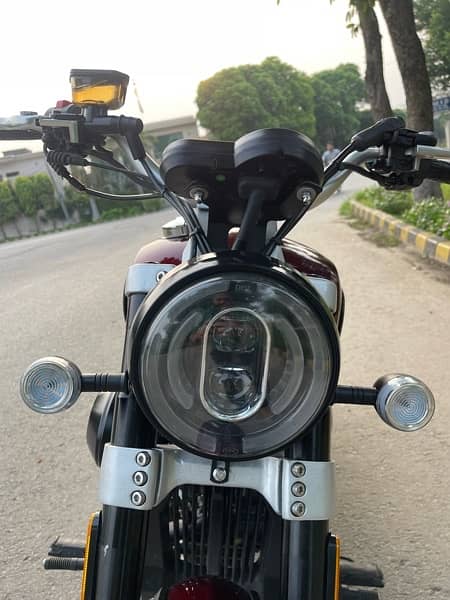 Lifan DX-250 V-Twin 7