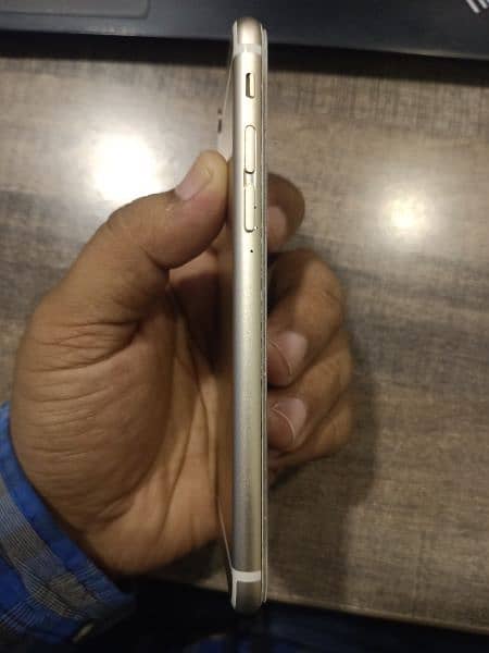 Apple iPhone 6s 2/64 PTA Approved 7