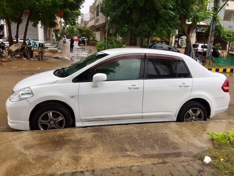 *Nissan Tiida Latio 1.5G Automatic CVT for Sale* 4