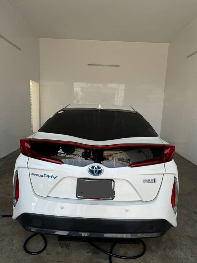 Toyota Prius PHV 1.8 (Plug In Hybrid) Model 2018 / Prius Model 2018/20 7