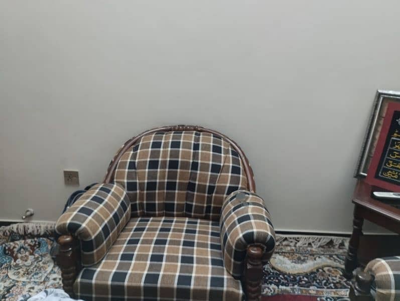 used sofa set 0