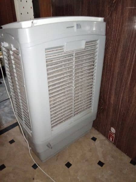 Air cooler only two month used 1