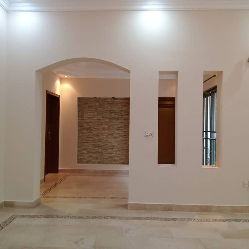 One Kanal Beautifull House Available for Rent in DHA Lahore Cantt 6