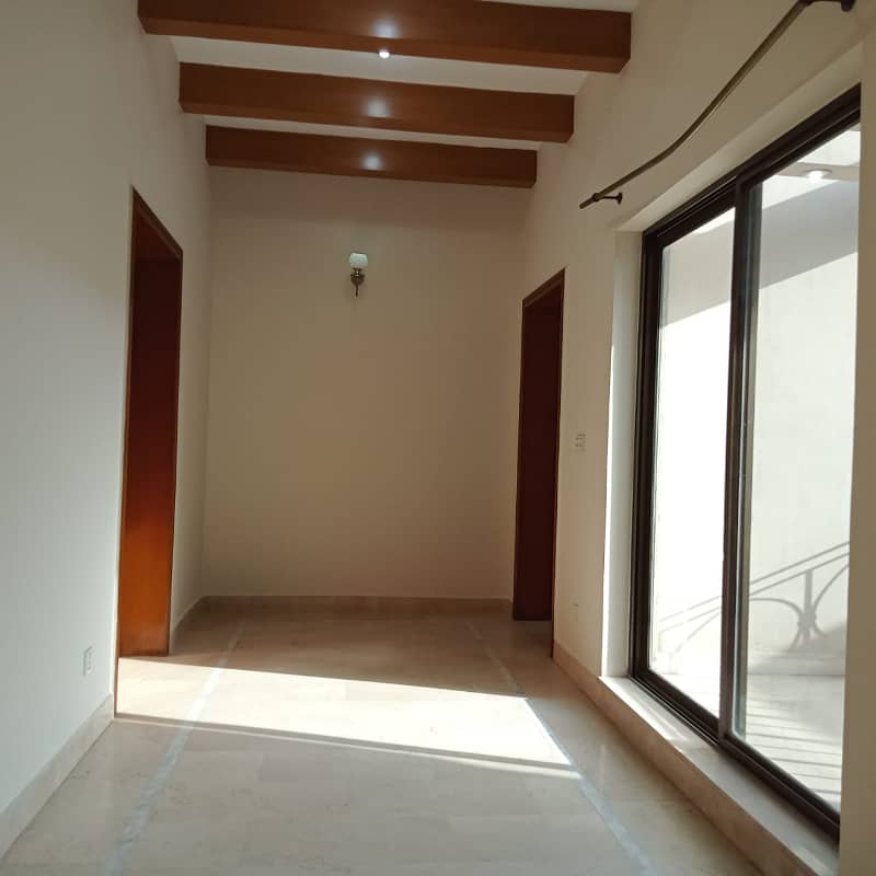 One Kanal Beautifull House Available for Rent in DHA Lahore Cantt 31