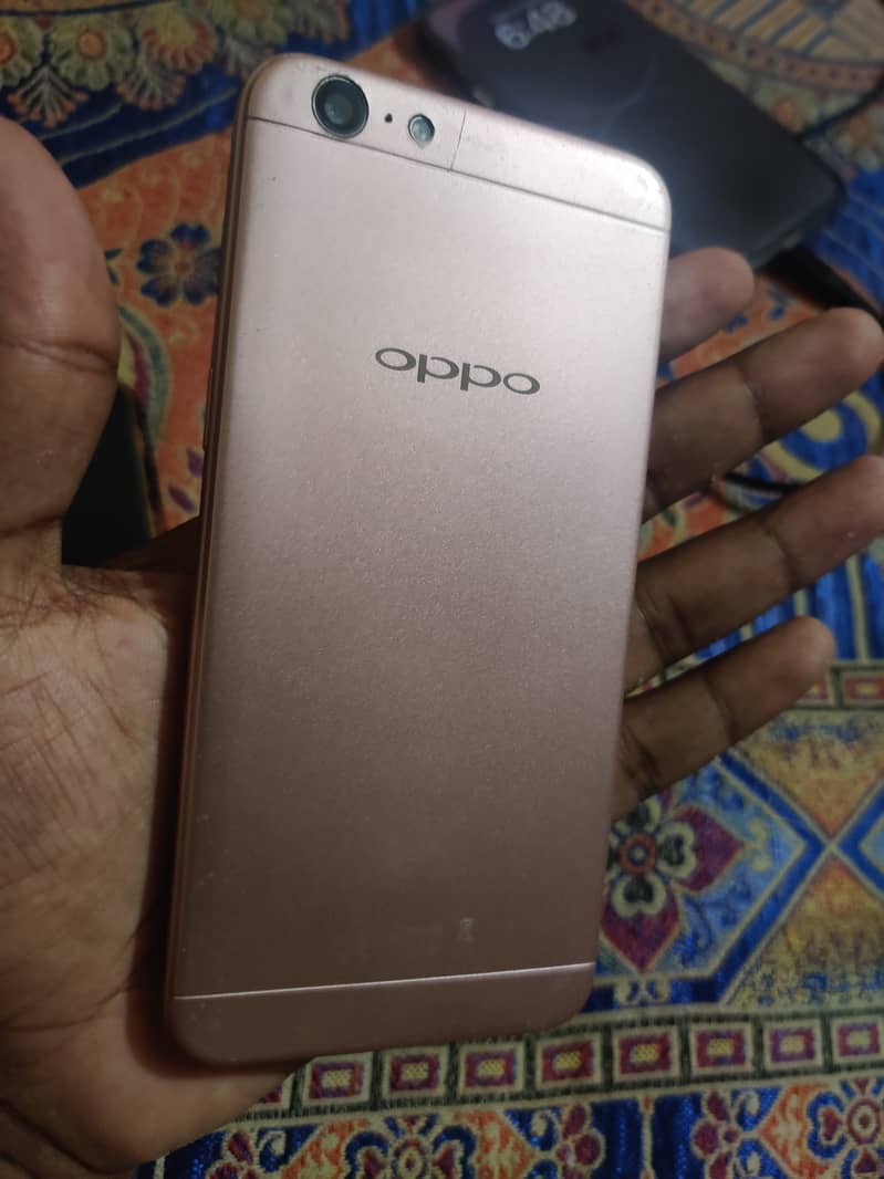 Oppo A57 0