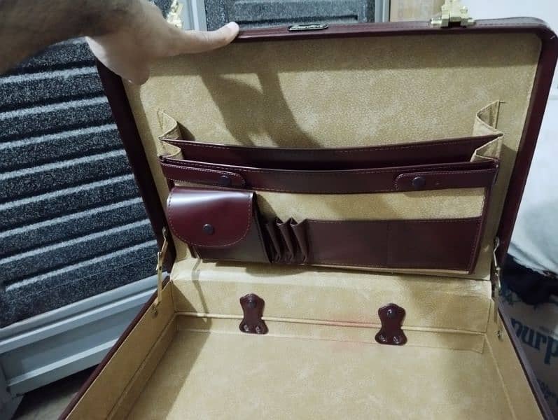 [IMPORTED] BriefCase Maroon Colour 3