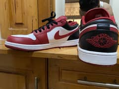 ORIGINAL Nike Air Jordan 1 Lows, Red black and white