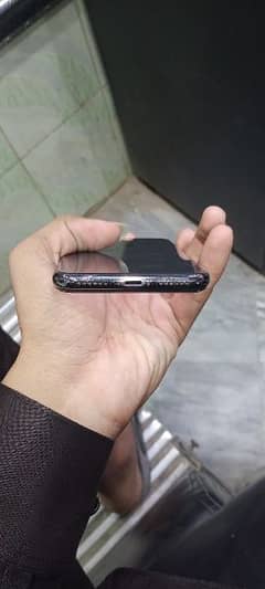 iPhone x 64 gb pta proved 0