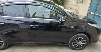 Toyota Yaris 2021 GLI CVT 1.3 / Yaris Read Full ad 0