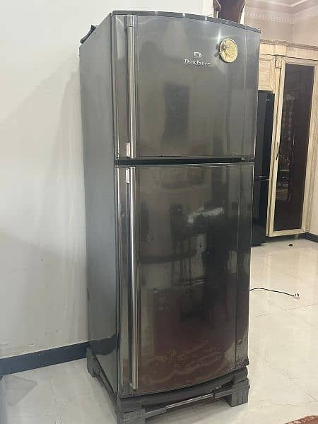 Dawlance refrigerator for urgent sale 3