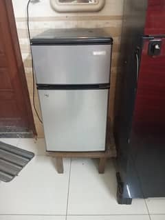 Orient Room fridge (4 cubic feet)