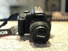 Canon EOS 750D DSLR Camera Bundle – Excellent Condition!