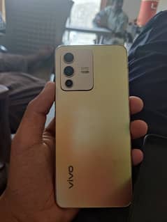 vivo v23e with box and cable 10by10 condition