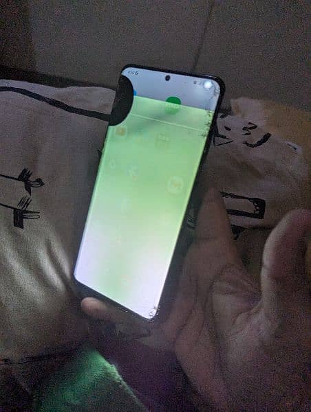 samsung s20ultra 12/128panel blink ha sai bhi hujata aise h use huraha 4