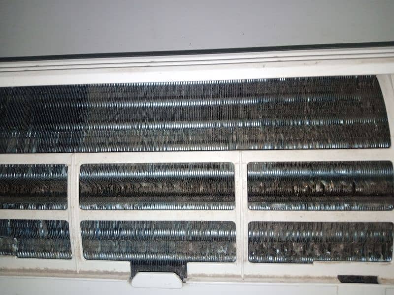 Sale Split Ac Dawlance with Complete Set 10