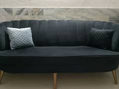 jet black velvet sofa. . 7 seater