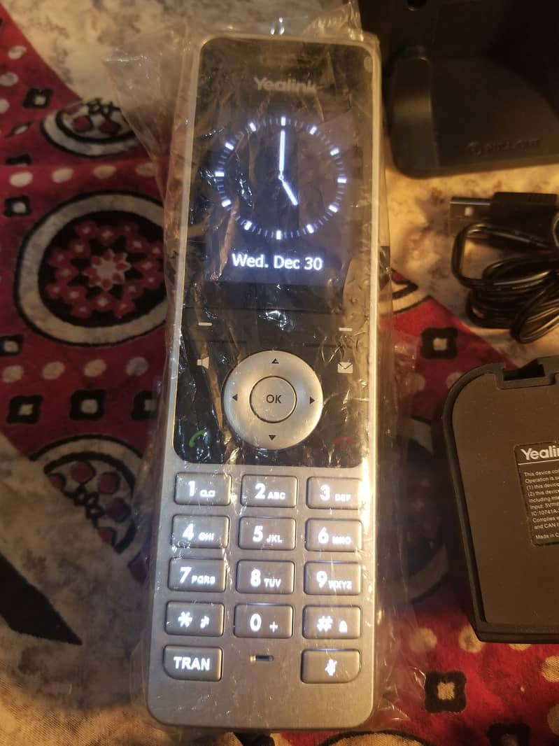 Yealink IP Phone W60P , W60B base and W56H handset 3