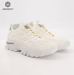 men,s sneakers 0