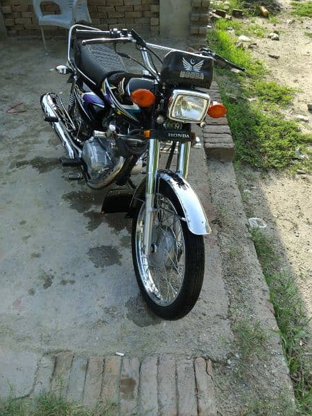 HONDA CG 125 BLACK 3